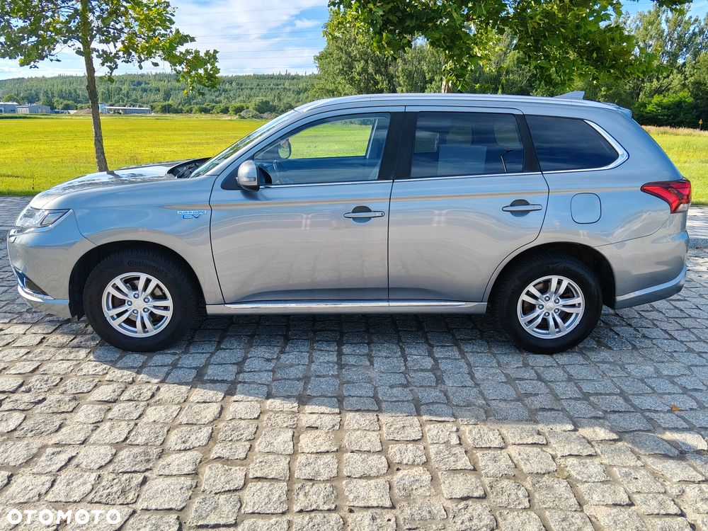 Mitsubishi Outlander 2.0 4WD - 11
