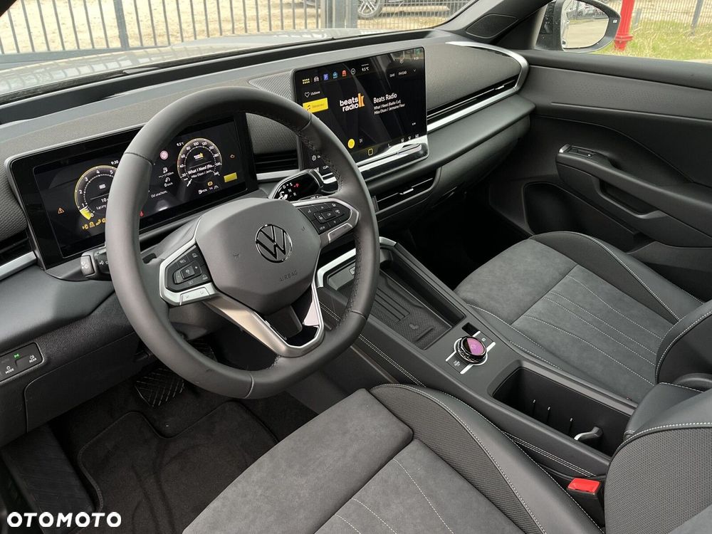 Volkswagen T-Roc - 15