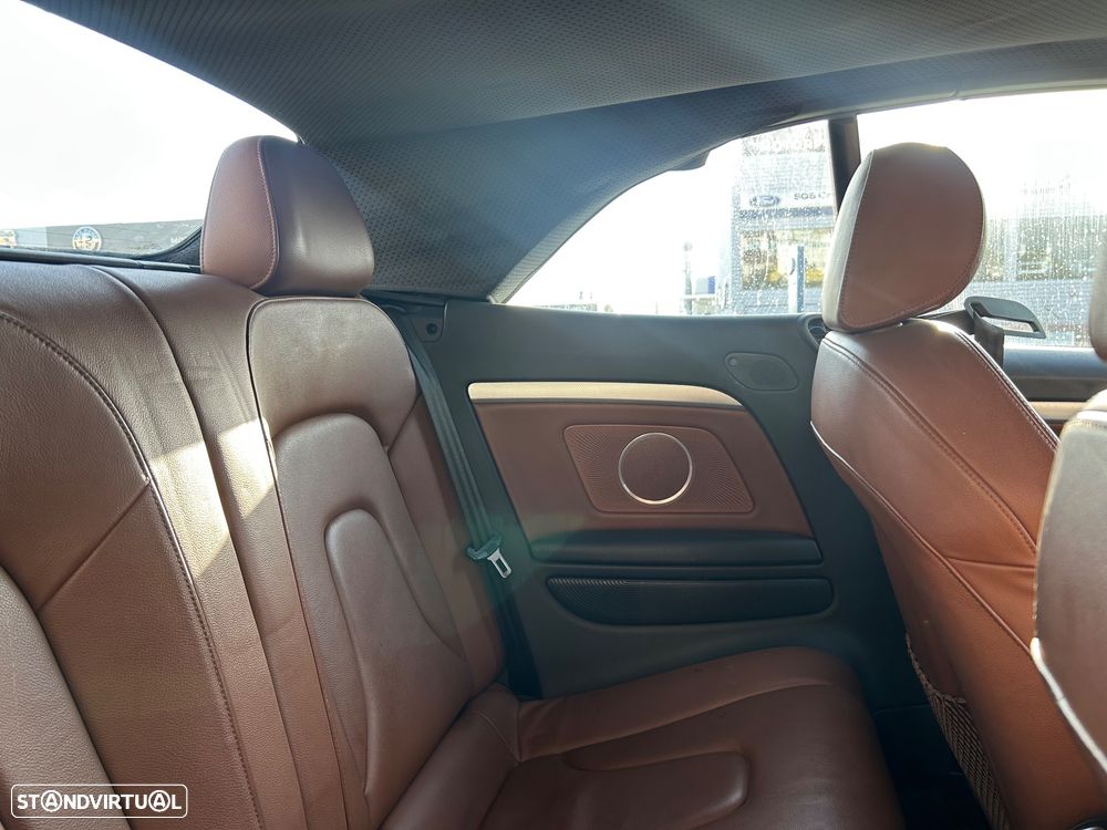 Audi A5 Cabrio 2.7 TDi S-line Multitronic - 12