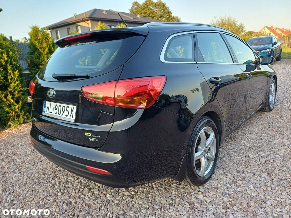 Kia Ceed - 13