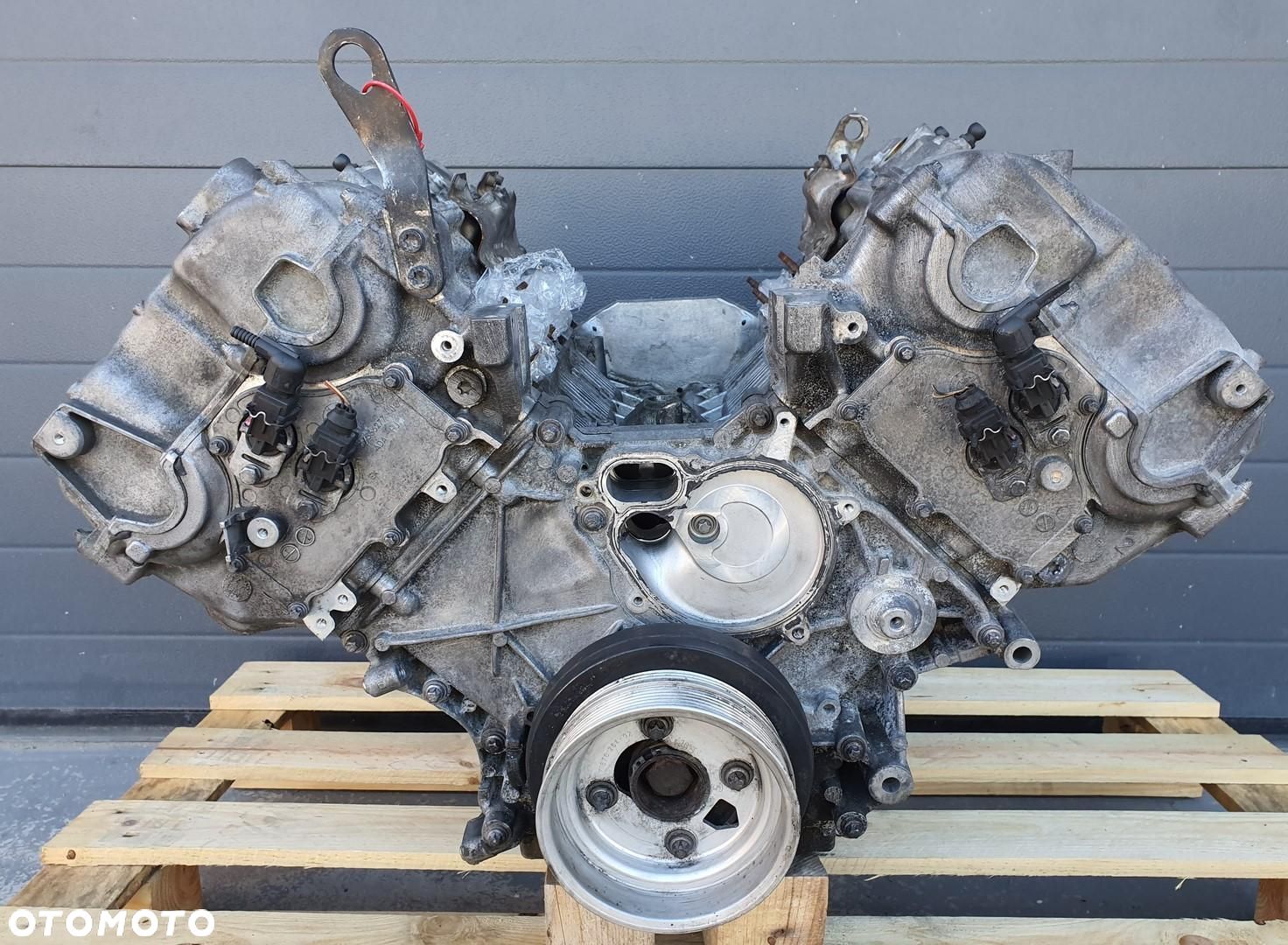 SILNIK N63B44A BMW 5 F10 F11 4.4 V8 - 1