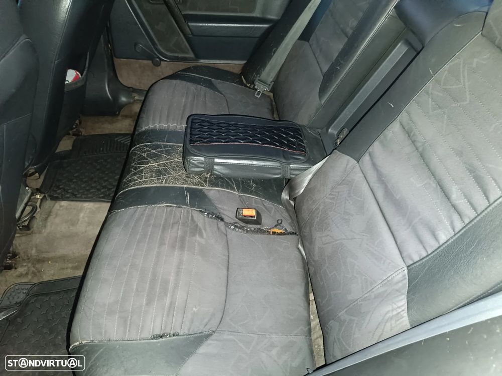 Volvo 460 1.9 TD - 6