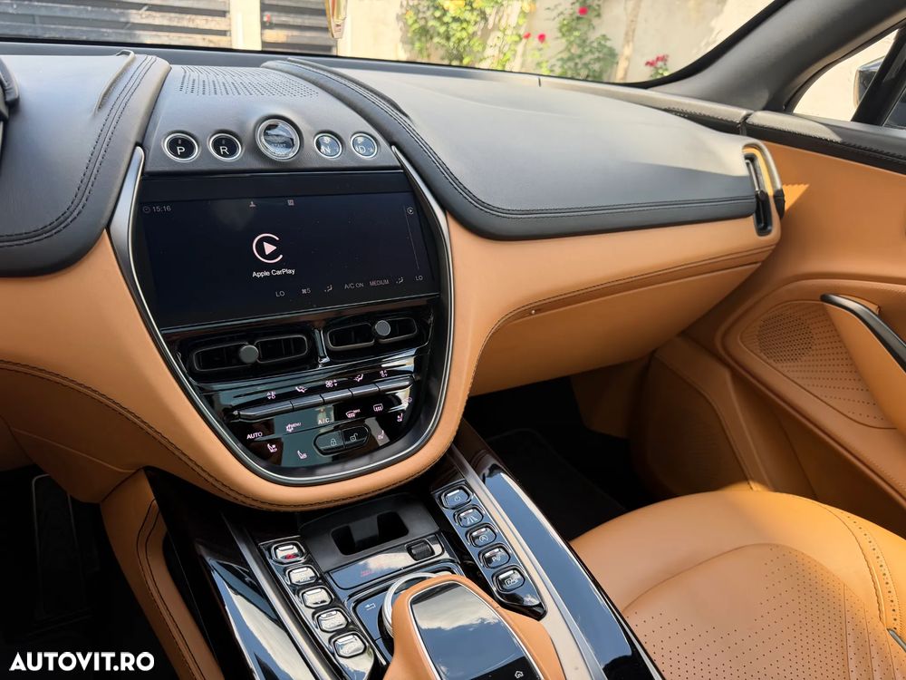 Aston Martin DBX Standard - 11