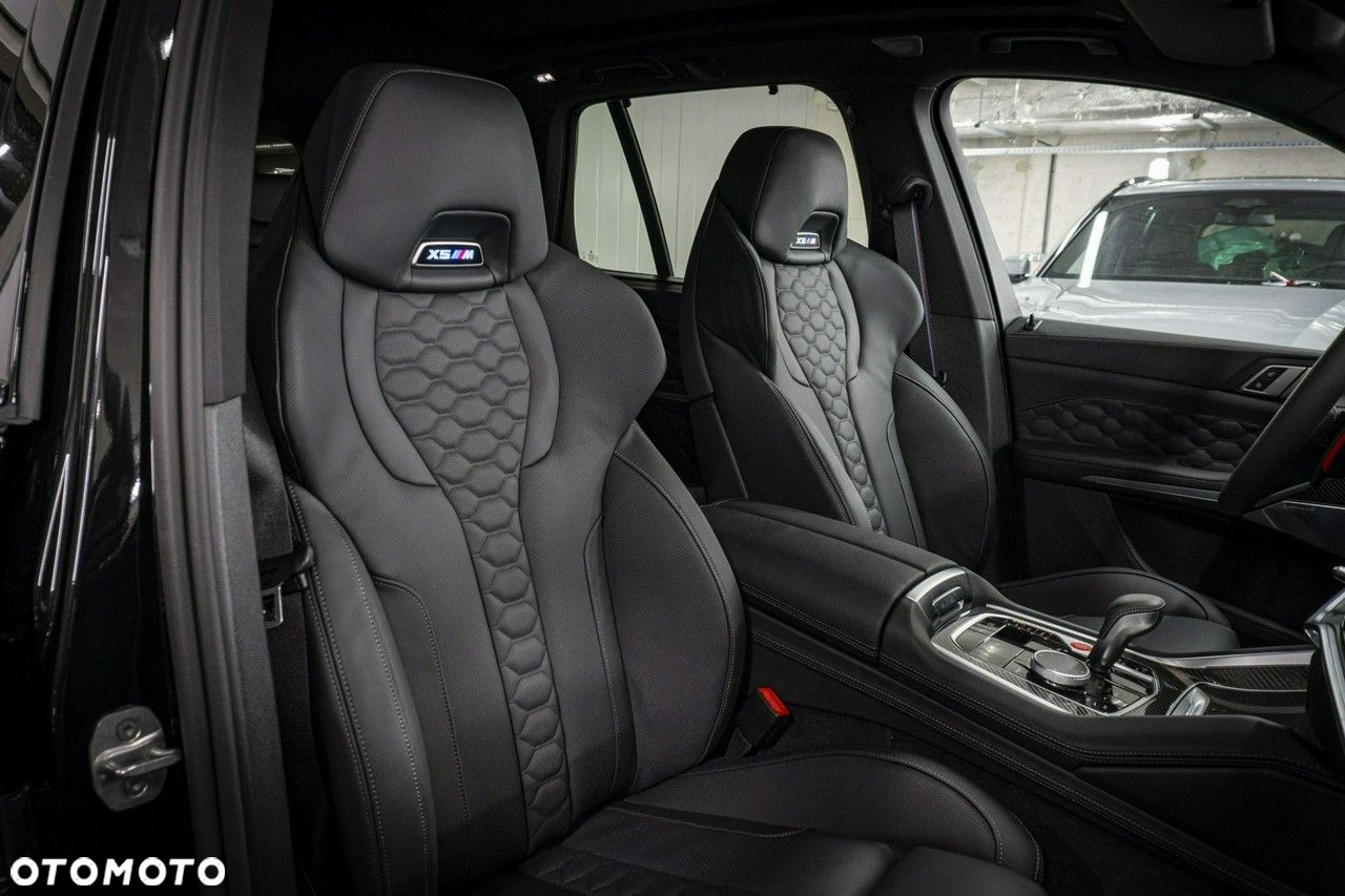 BMW X5 M Competition - 24