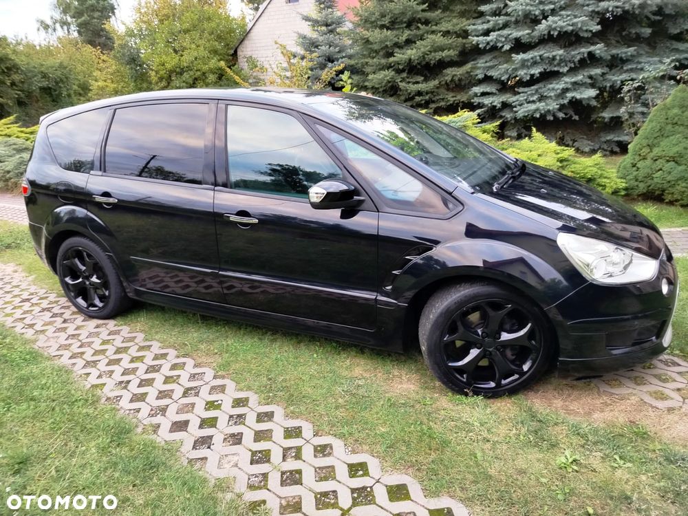 Ford S-Max - 36