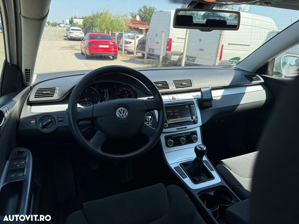 Volkswagen Passat Variant 2.0 Blue TDI SCR Comfortline - 3