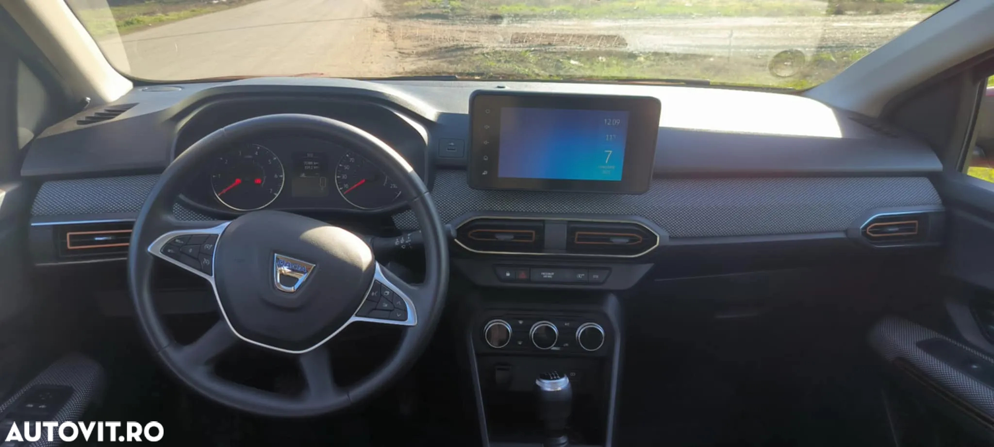 Dacia Sandero Stepway TCe 90 MT6 Comfort - 5