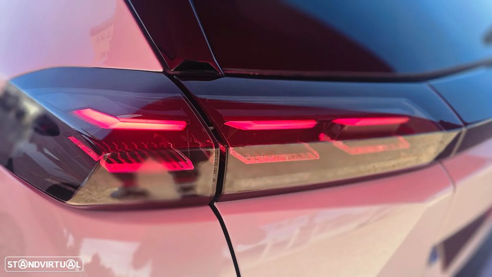 Peugeot 2008 Hybrid 145 e-DSC Allure - 21