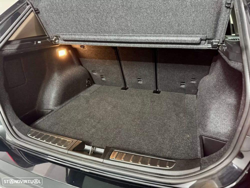 BMW X1 16 d sDrive Line Sport - 56