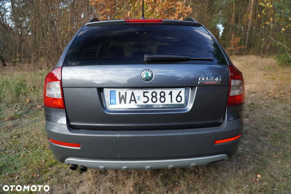Skoda Octavia Scout 2.0 TDI DPF DSG - 24