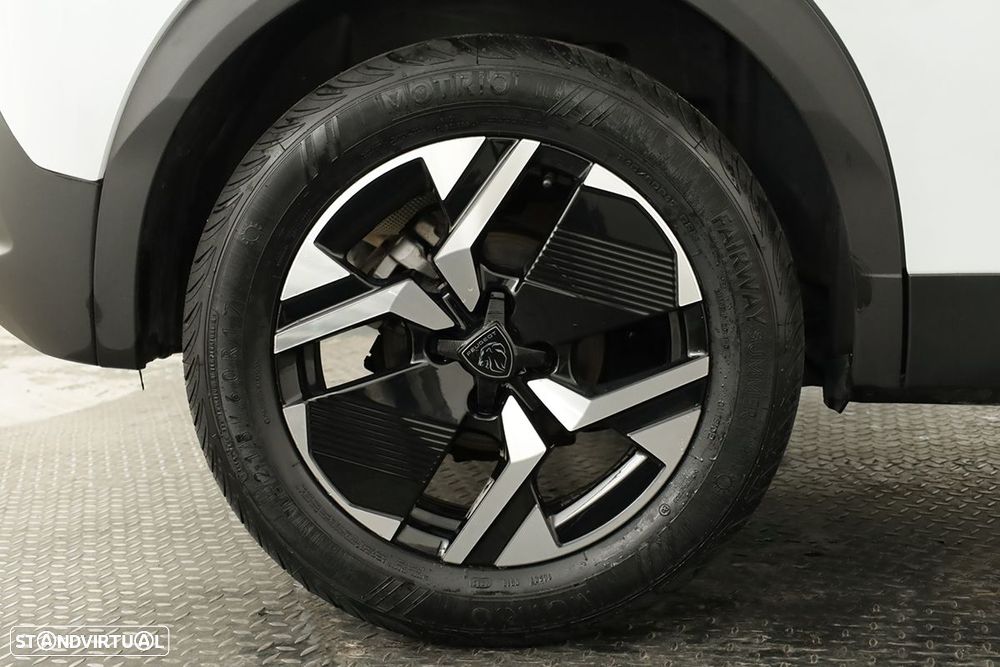 Peugeot 2008 1.2 PureTech Allure EAT8 - 5