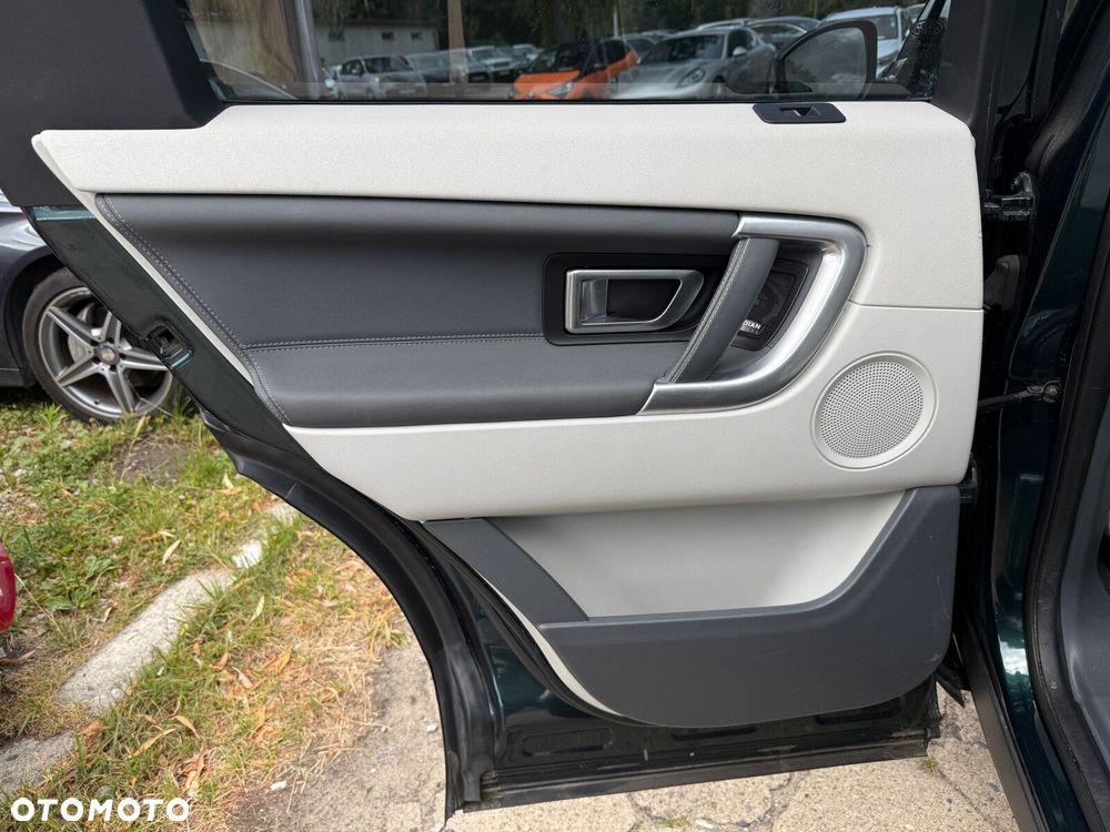 Land Rover Discovery Sport - 9