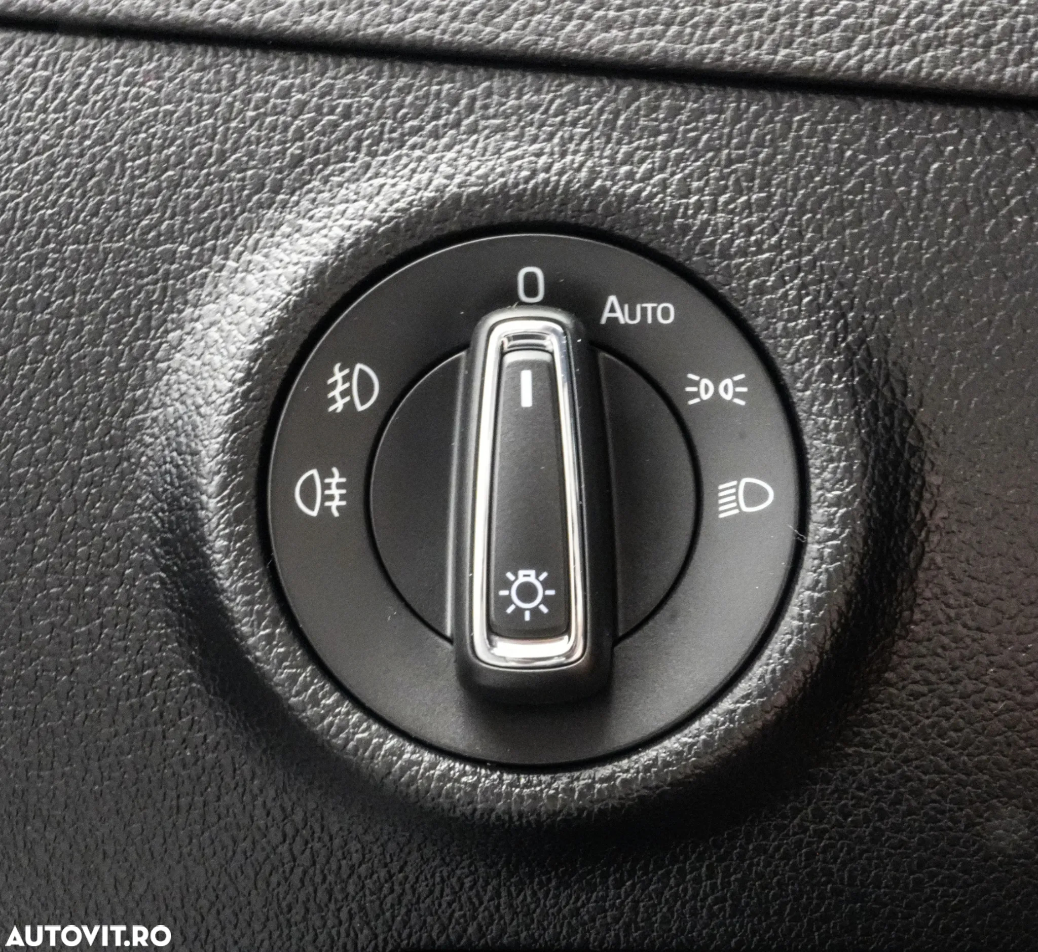 Skoda Superb 1.5 TSI DSG Ambition - 25
