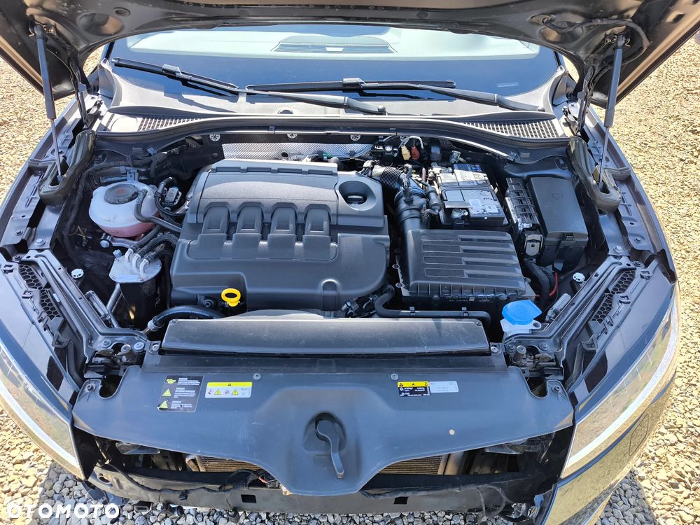 Skoda Superb 2.0 TDI L&K DSG - 10