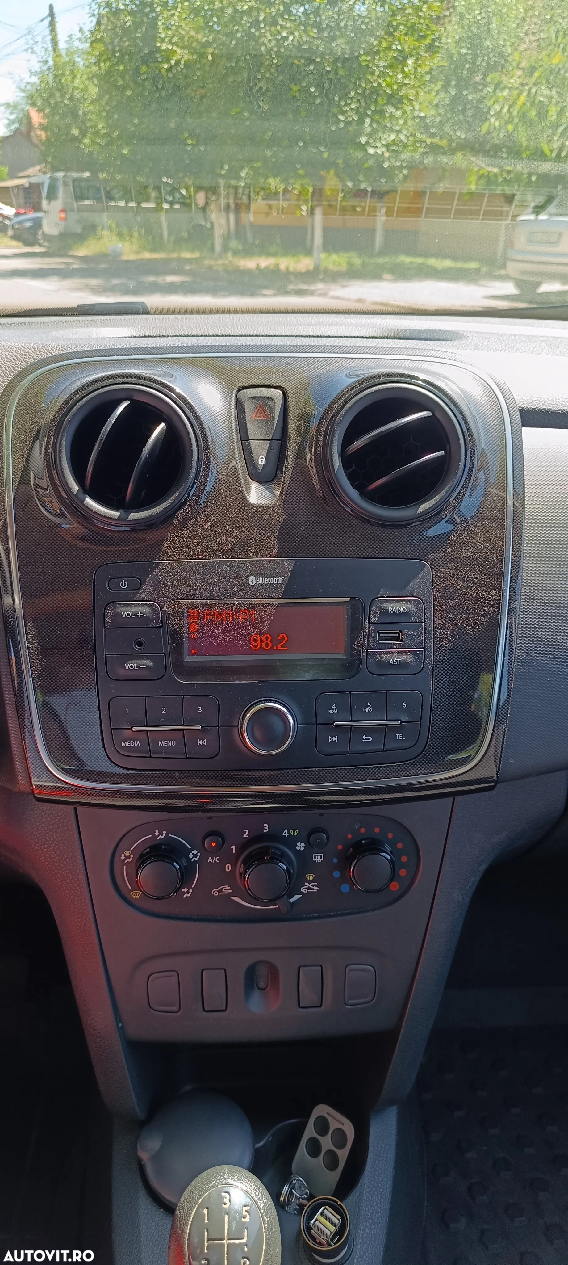 Dacia Logan 0.9 TCe Ambiance - 9