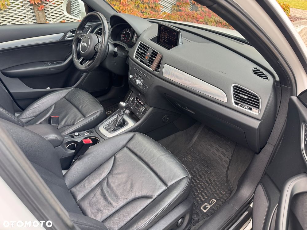 Audi Q3 2.0 TFSI quattro S tronic - 8