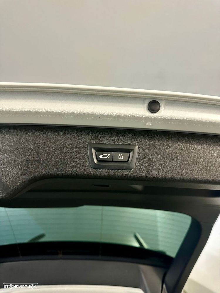 BMW 520 e Pack M - 37