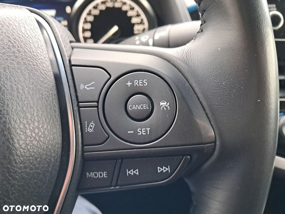Toyota Camry 2.5 Hybrid Comfort CVT - 23