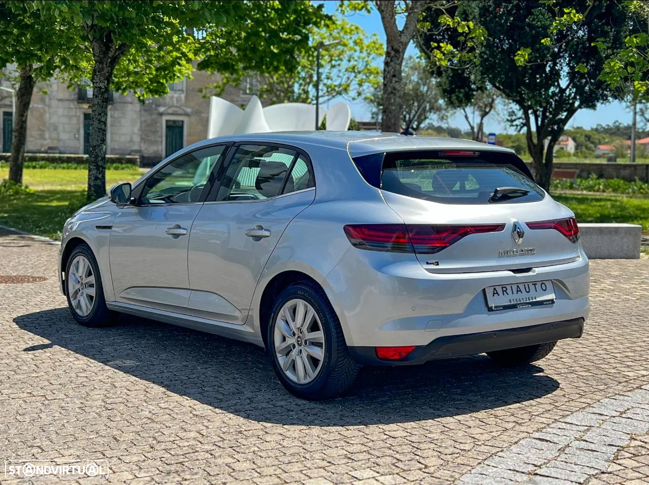Renault Mégane 1.5 Blue dCi Limited - 4