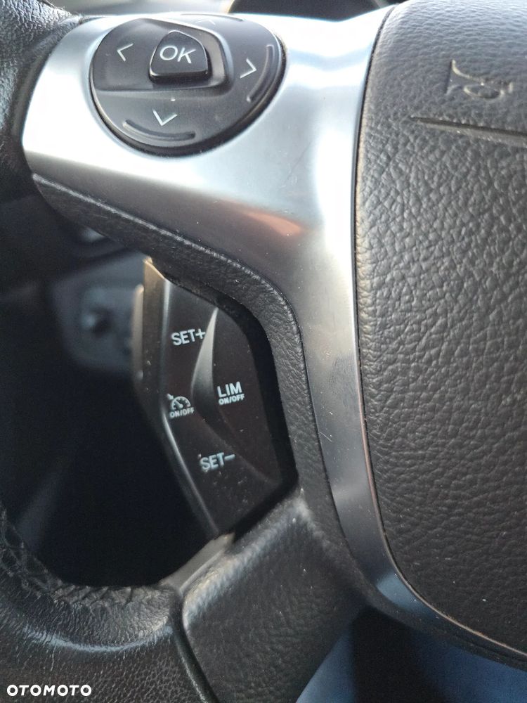 Ford Kuga - 20
