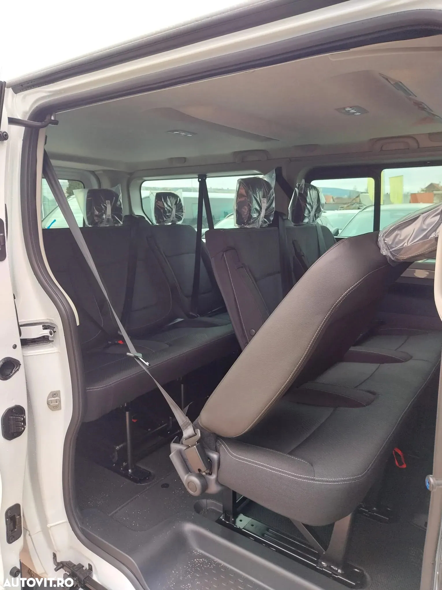 Renault Trafic Combi 2.0 Blue dCi 150 S&S L2 8+1 Zen - 11