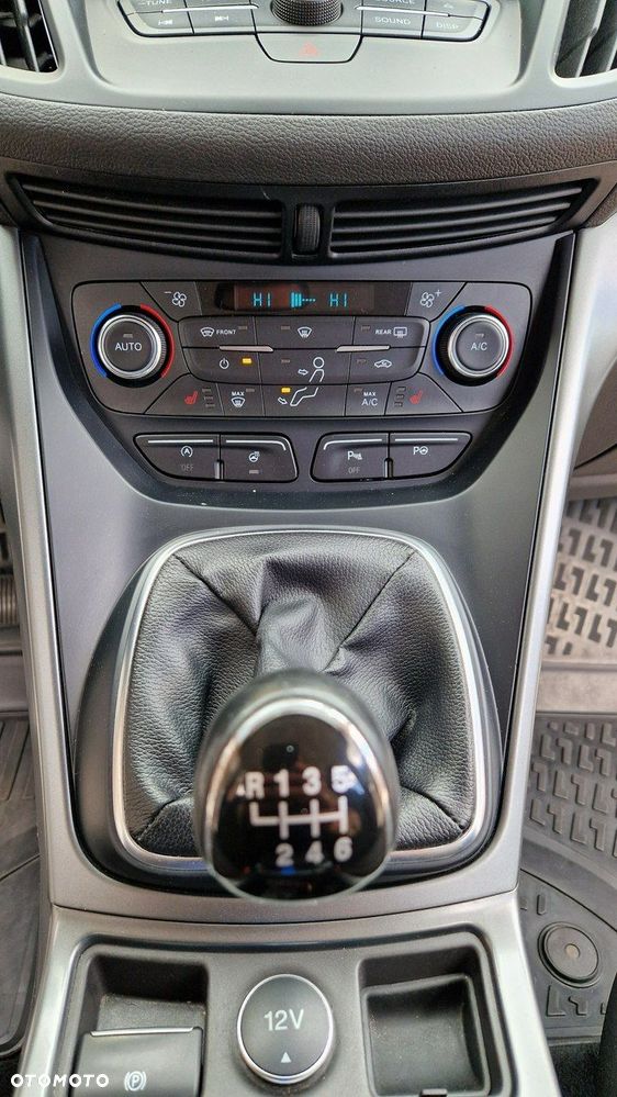 Ford Kuga - 27