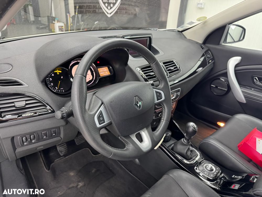 Renault Megane ENERGY dCi 130 Start & Stop Bose Edition - 14