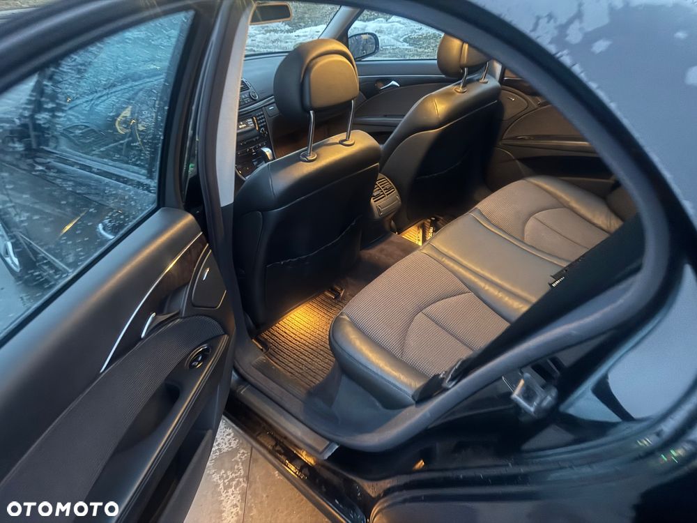 Mercedes-Benz Klasa E - 11