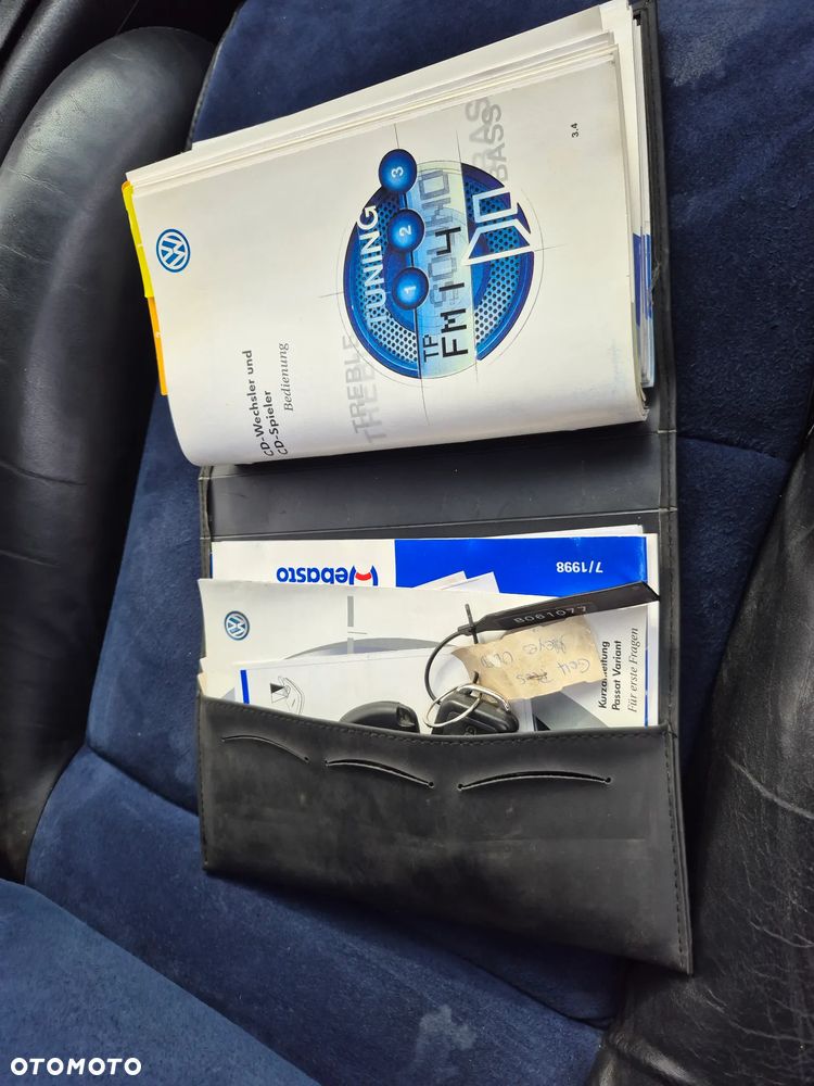 Volkswagen Passat - 22