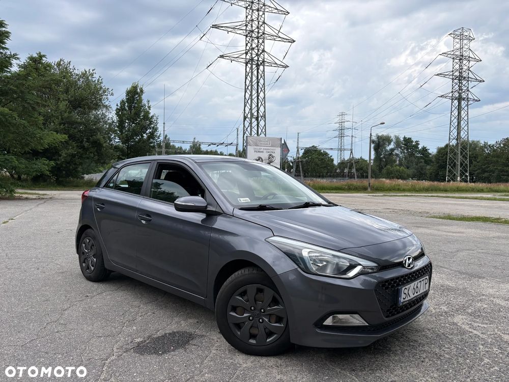 Hyundai i20 - 12