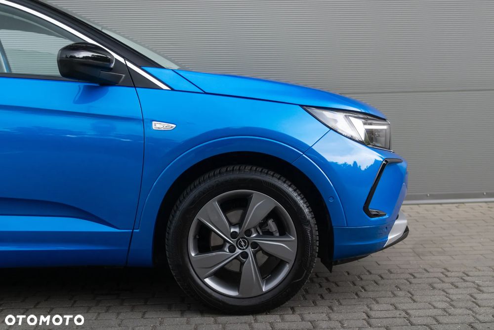 Opel Grandland 1.2 T Ultimate S&S - 24