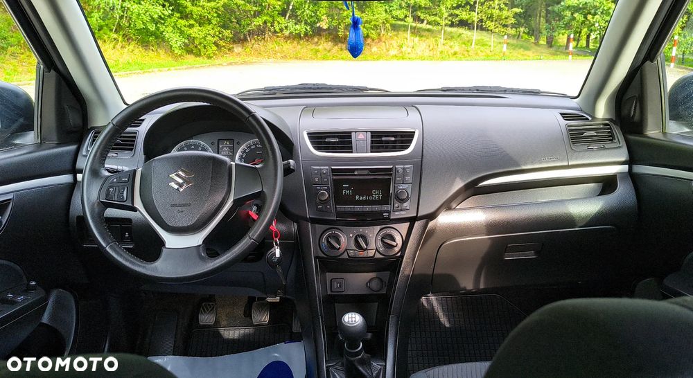 Suzuki Swift - 15