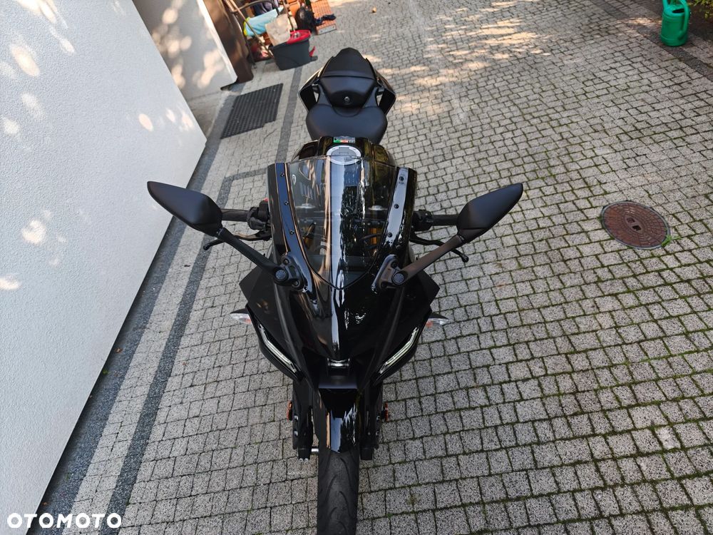 Yamaha YZF - 39