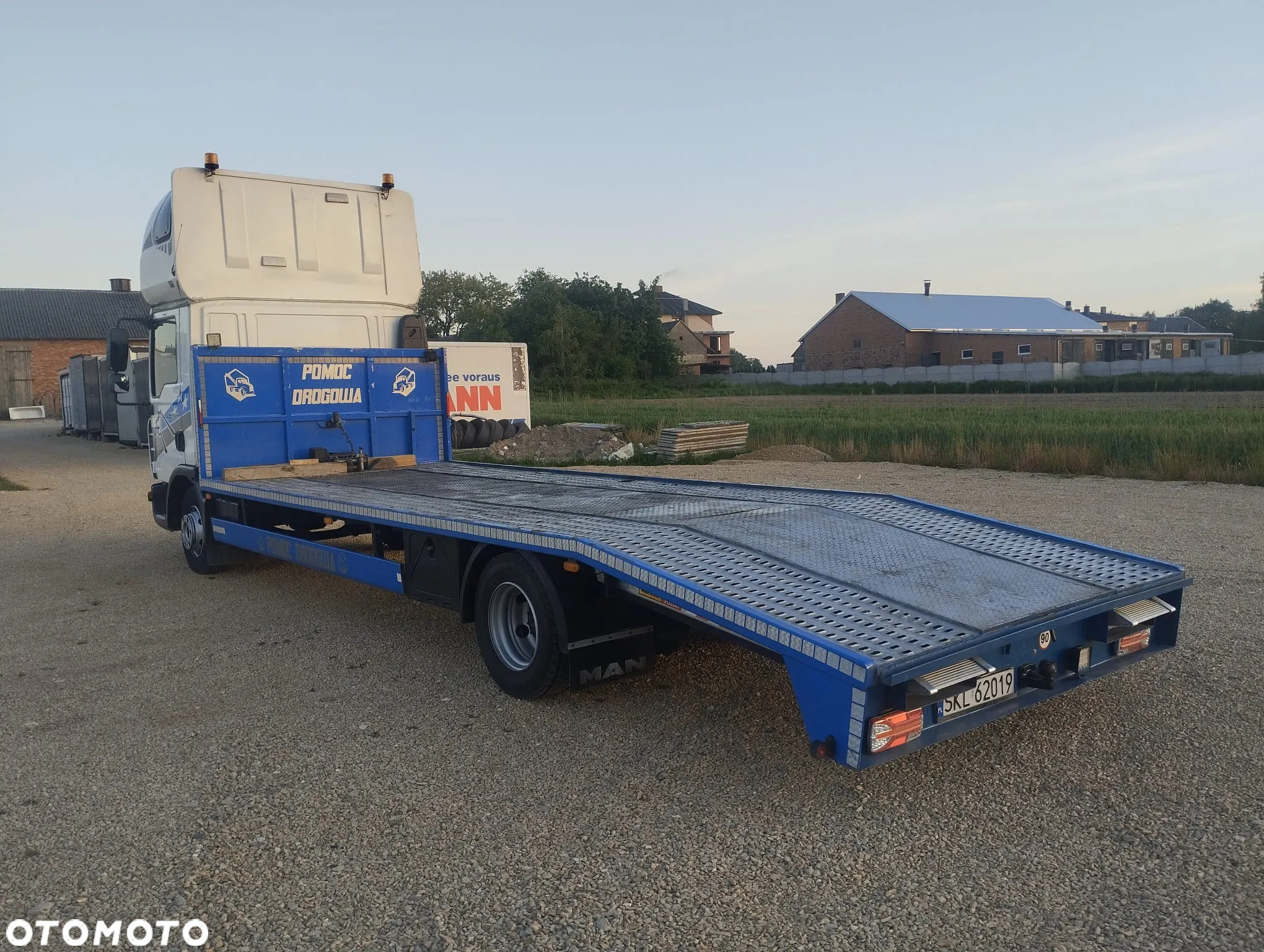 MAN TGL12210 - 4