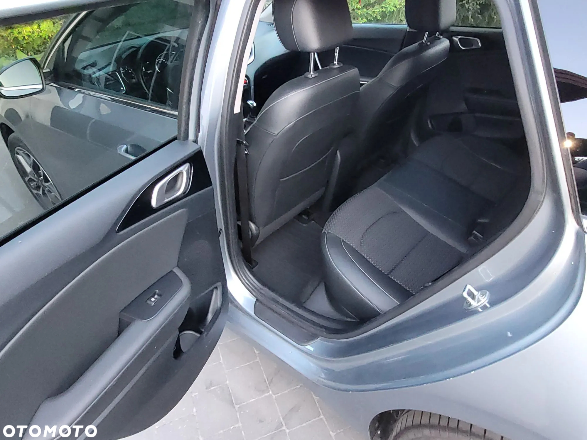 Kia Ceed 1.4 T-GDI L Business Line Plus - 13