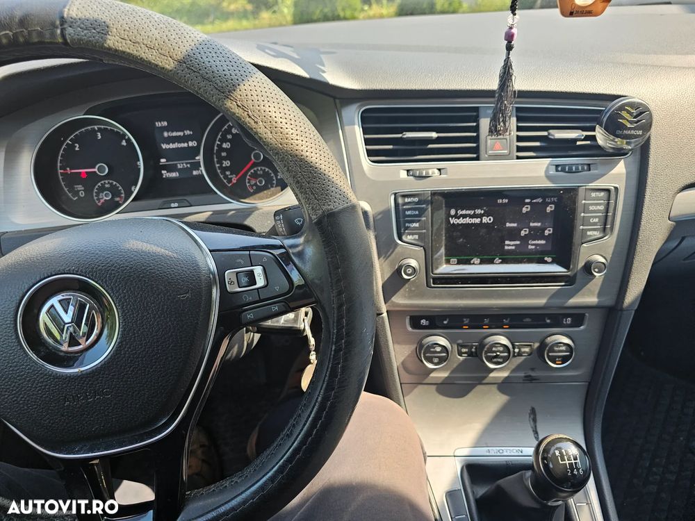 Volkswagen Golf 1.6 TDI 4Motion - 7