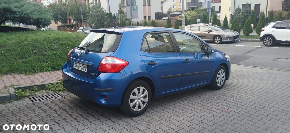 Toyota Auris - 3