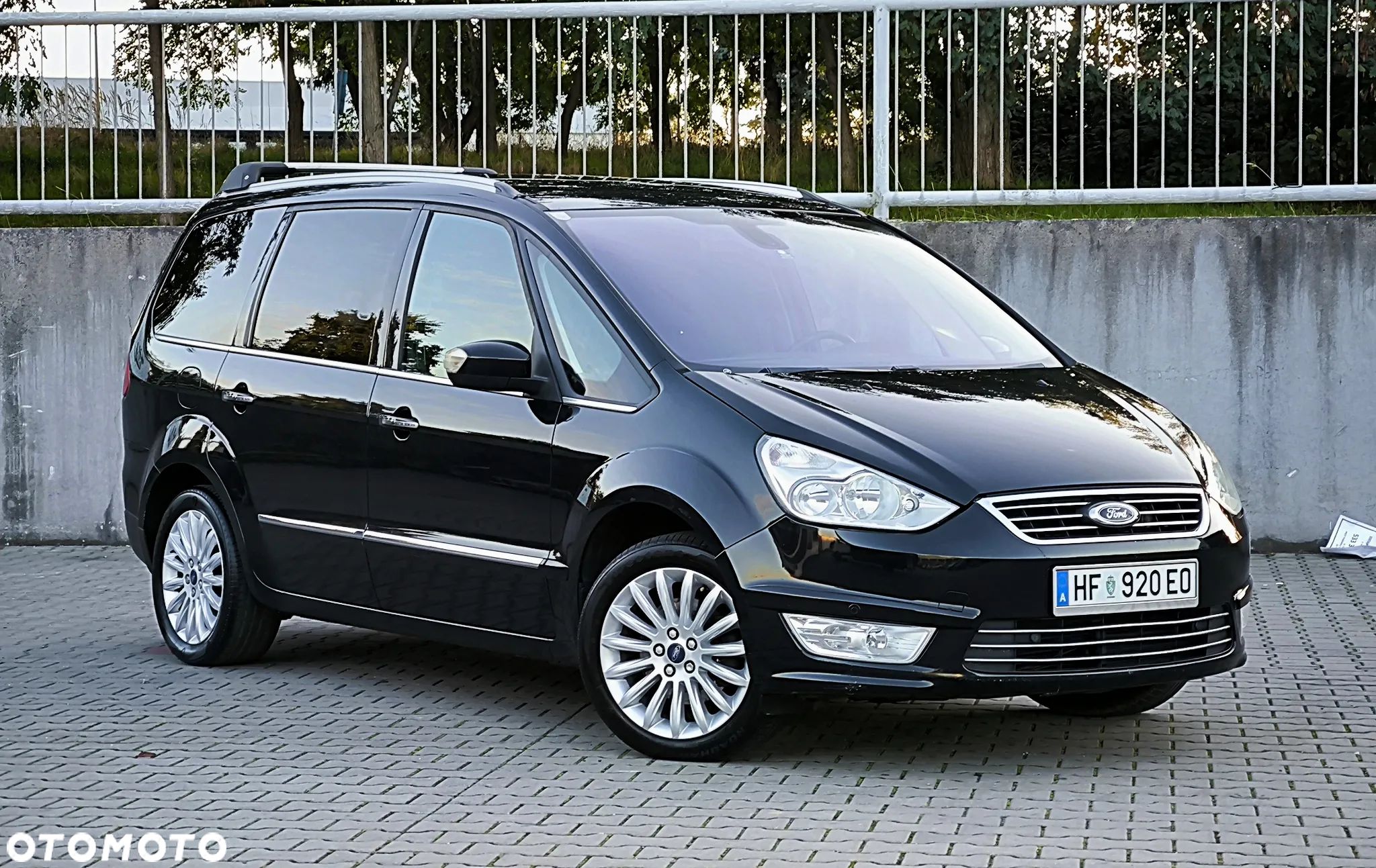 Ford Galaxy 2.0 TDCi Titanium - 1