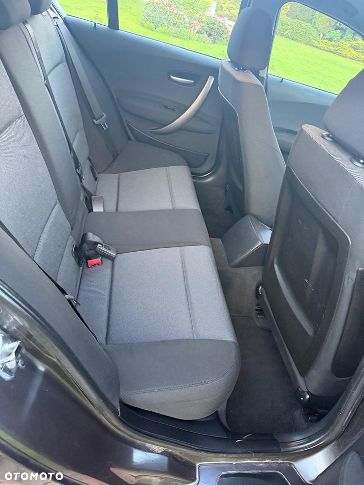 BMW Seria 1 118d DPF - 8