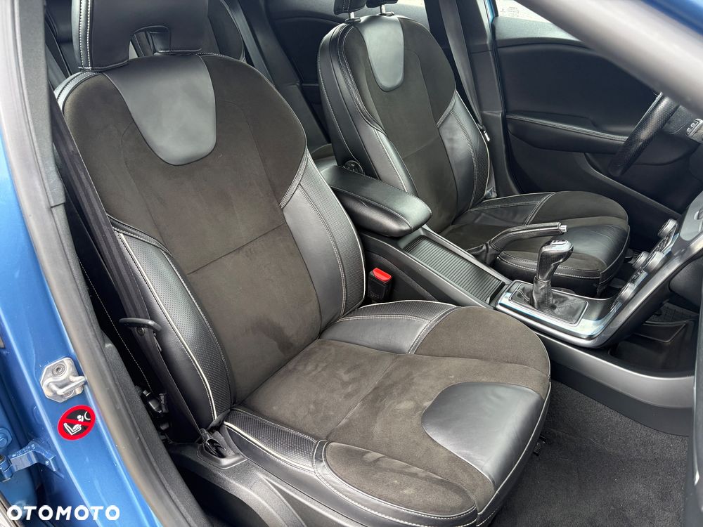 Volvo V40 D2 RDesign - 32