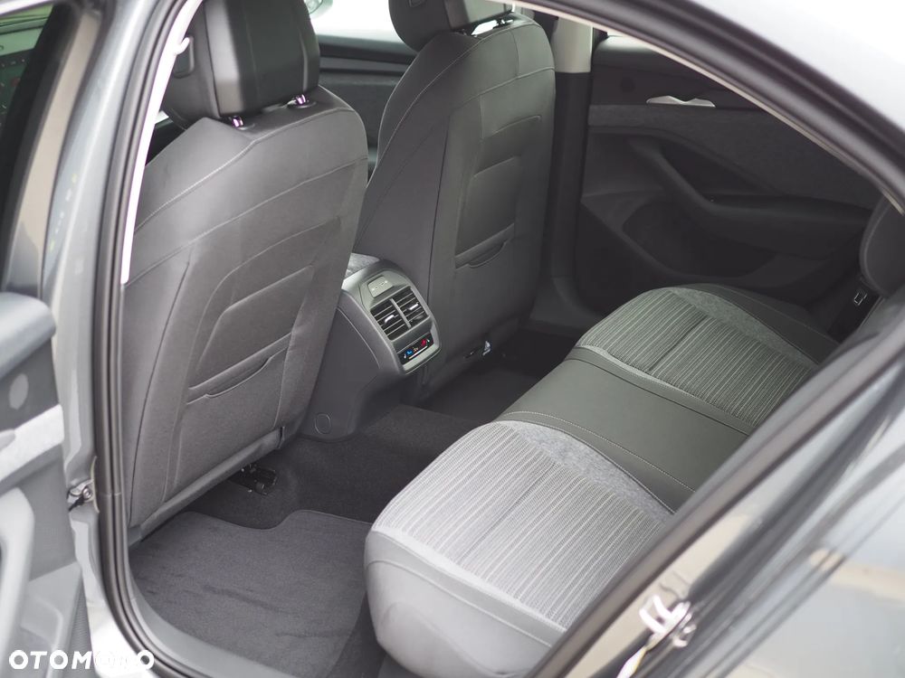 Skoda Superb 2.0 TSI Drive DSG - 3