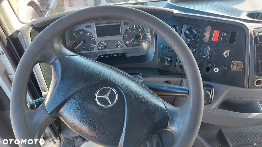 Mercedes-Benz AXOR 1833 - 11