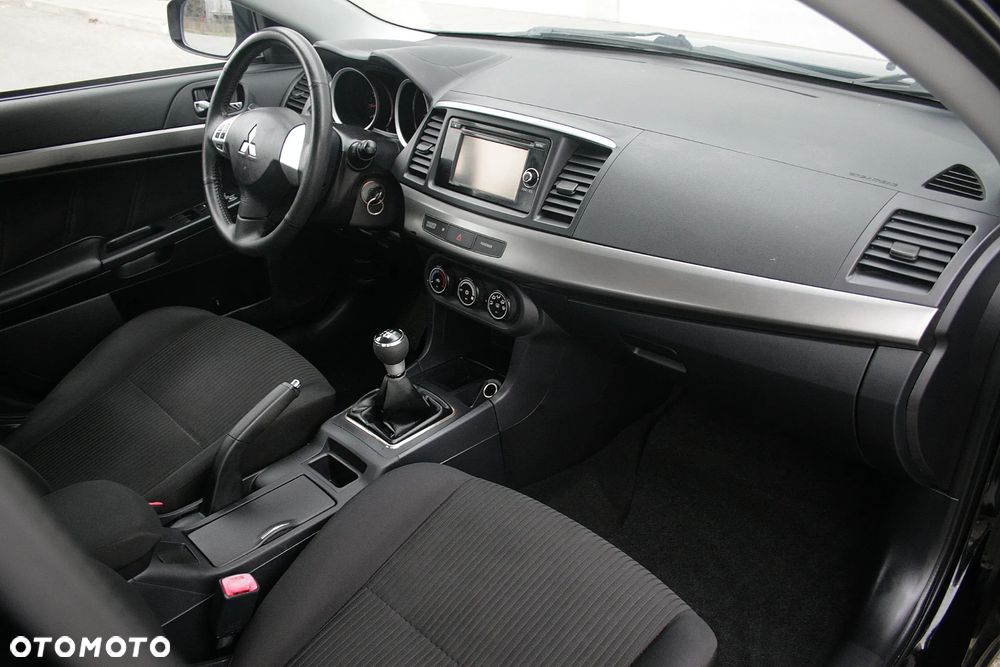 Mitsubishi Lancer - 17