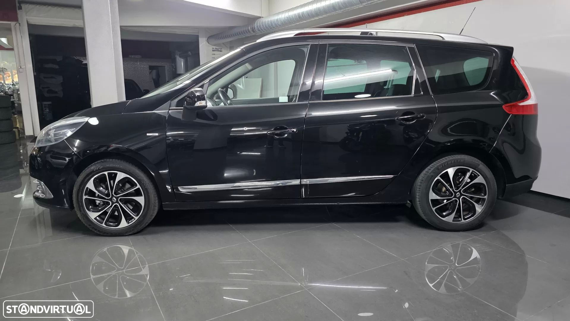 Renault Grand Scénic 1.6 dCi Bose Edition SS - 2