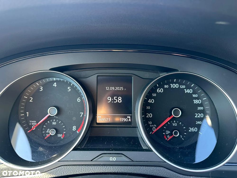 Volkswagen Passat 1.4 TSI BMT ACT Trendline - 15