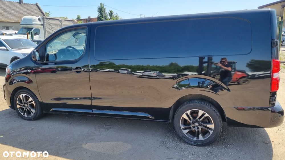 Opel Vivaro - 1