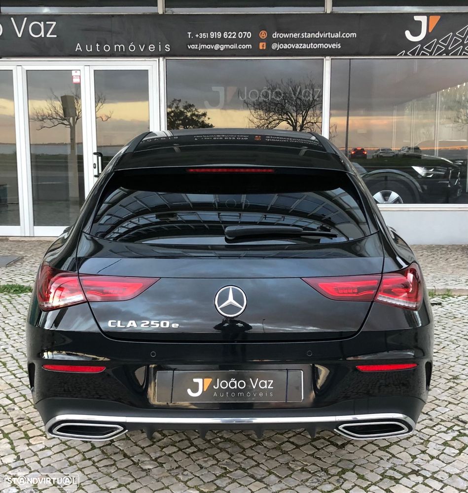 Mercedes-Benz CLA 250 e Shooting Brake AMG Line - 15