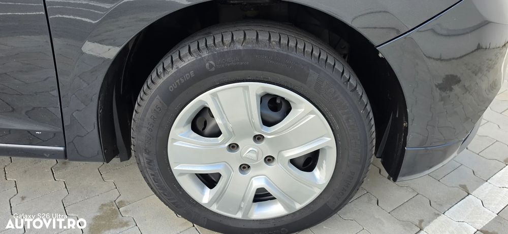 Dacia Sandero dCi 75 Laureate II - 13