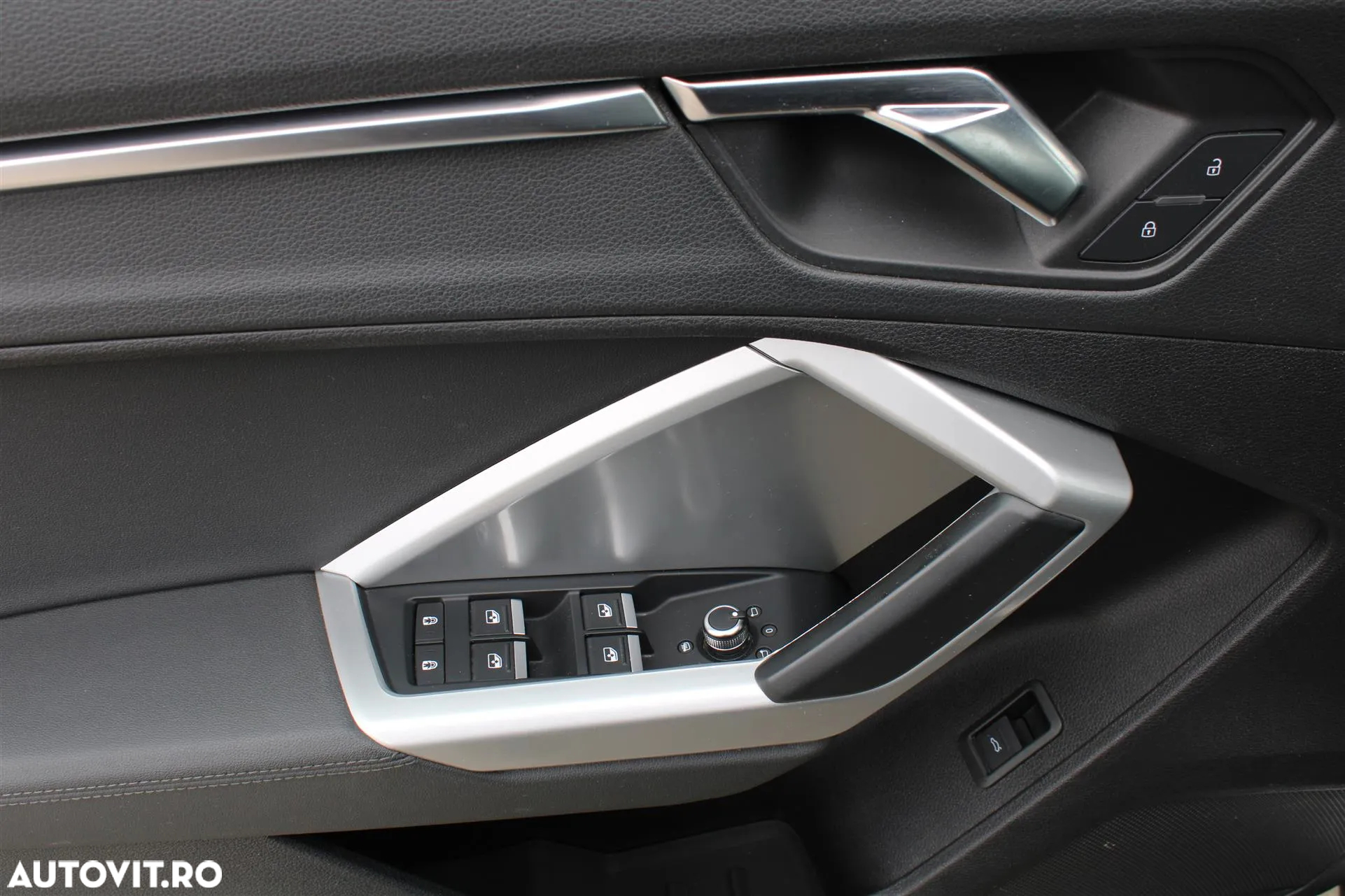Audi Q3 40 TFSI quattro S tronic S line - 9