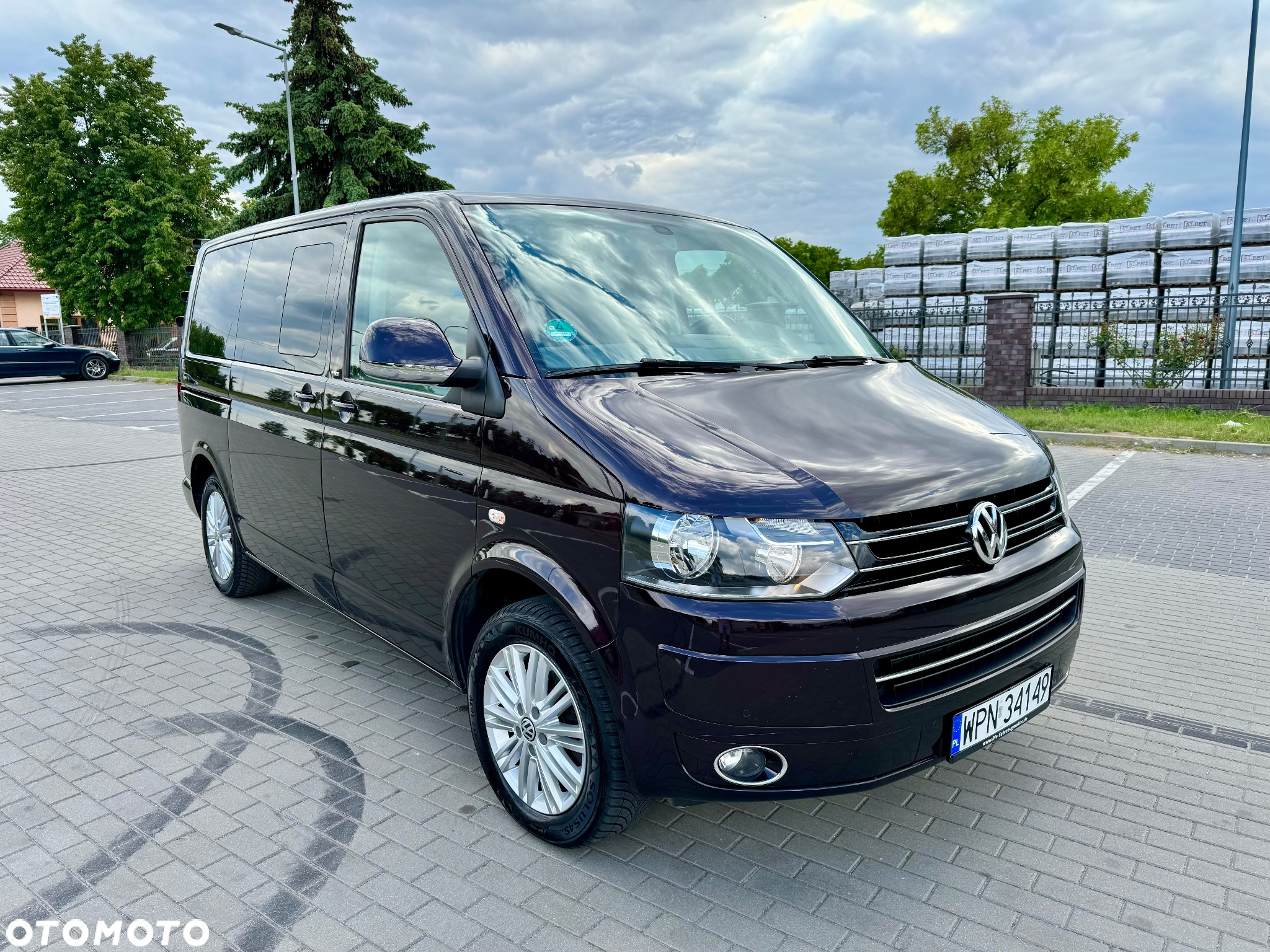 Volkswagen Multivan - 20